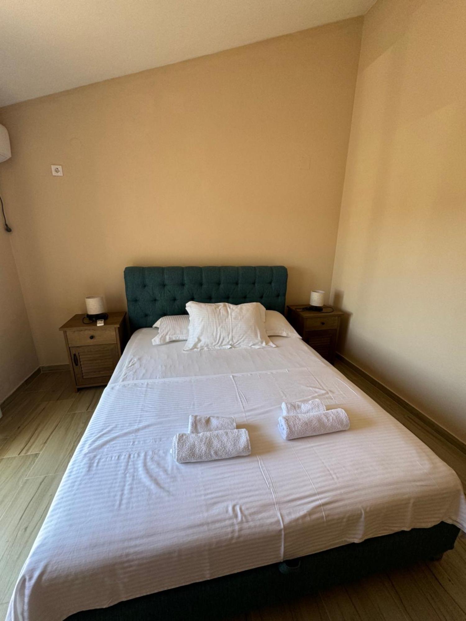 Sunrise House Apartments ウルツィニ エクステリア 写真