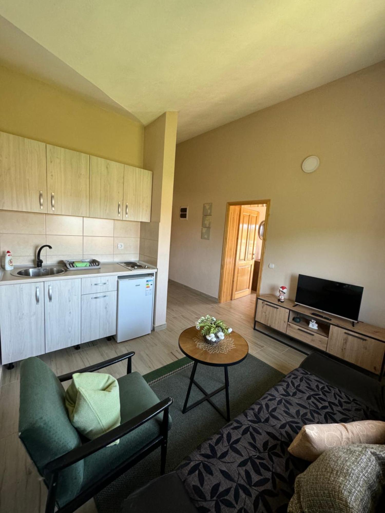 Sunrise House Apartments ウルツィニ エクステリア 写真