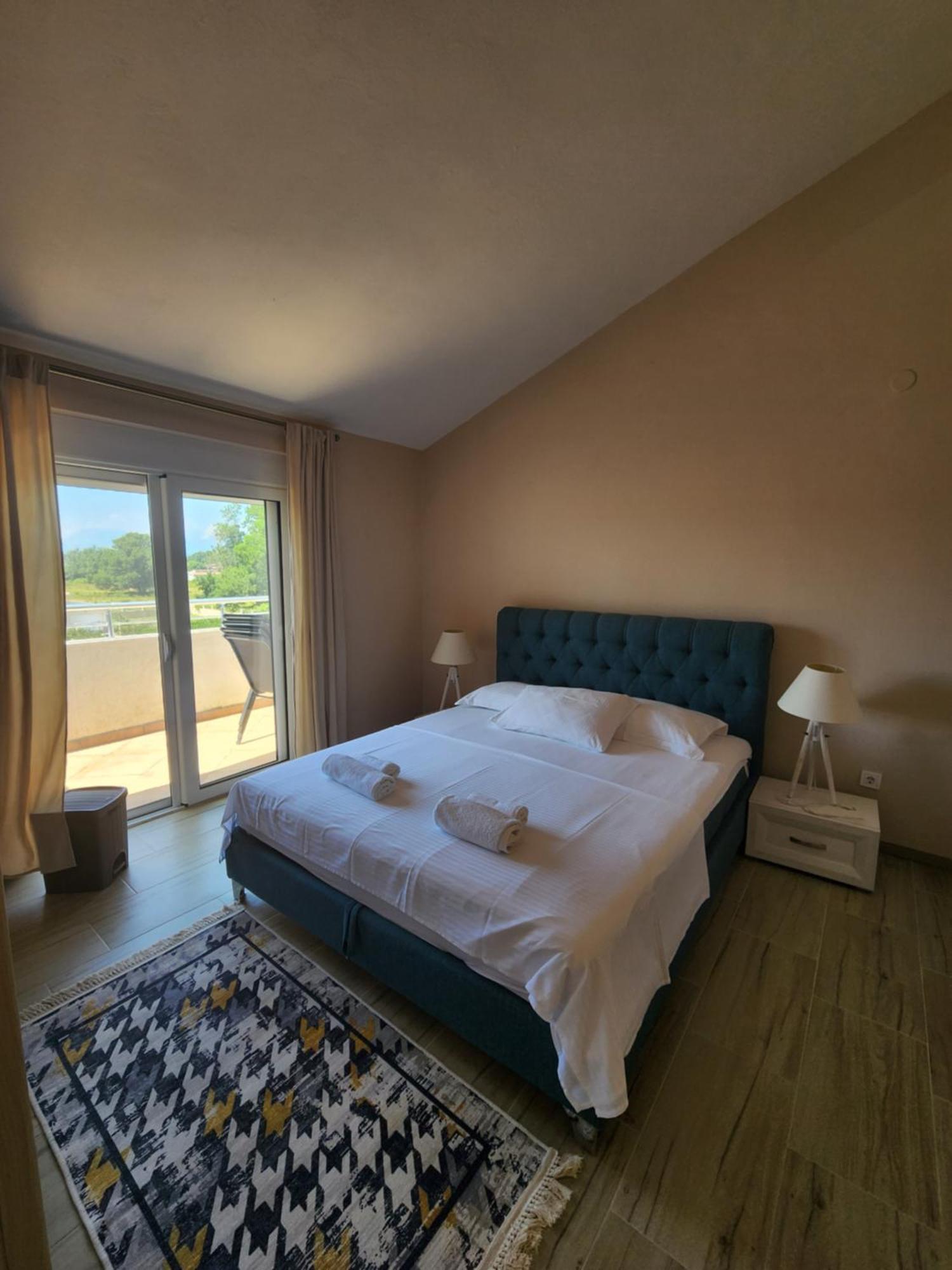 Sunrise House Apartments ウルツィニ エクステリア 写真