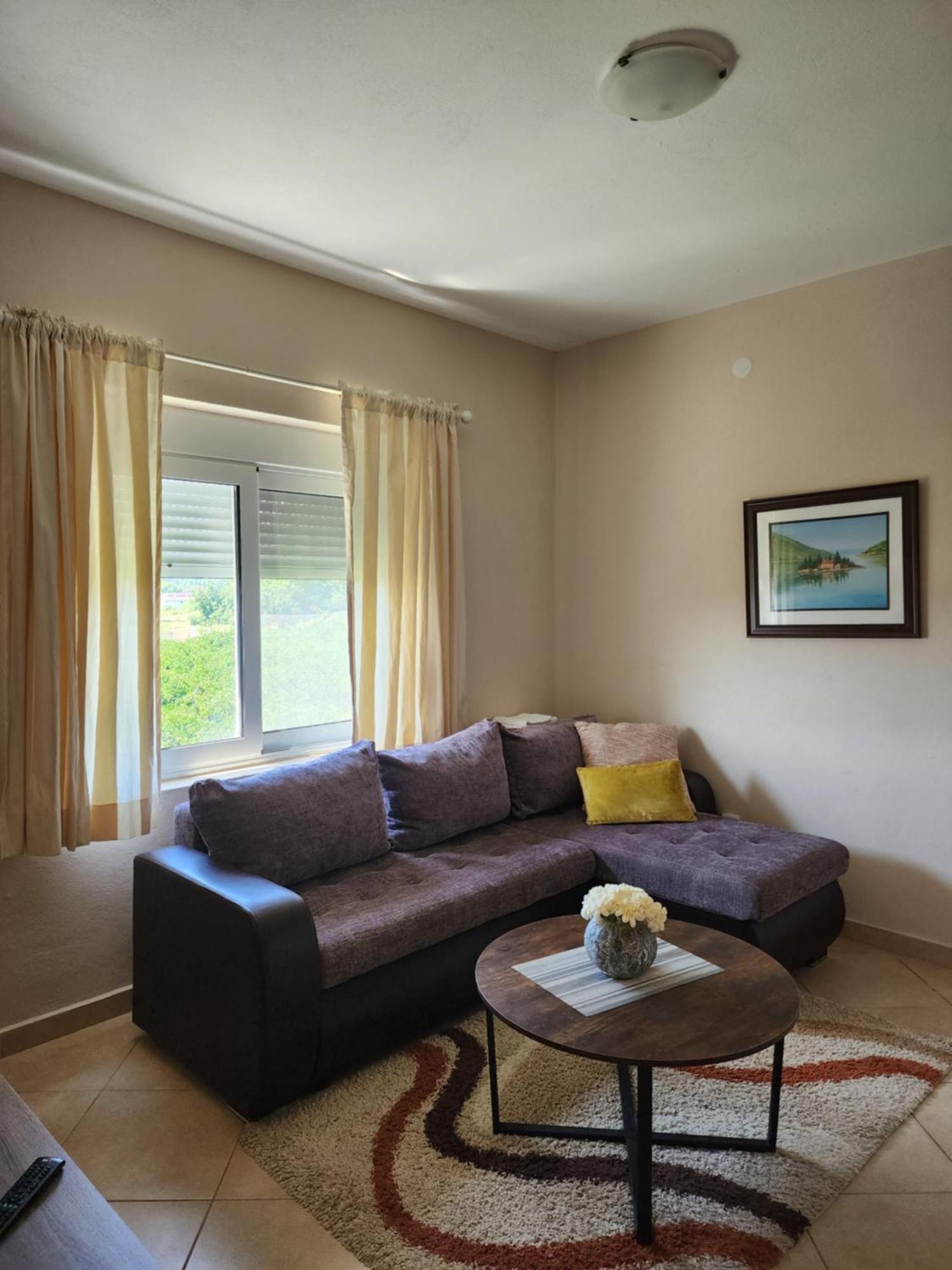 Sunrise House Apartments ウルツィニ エクステリア 写真