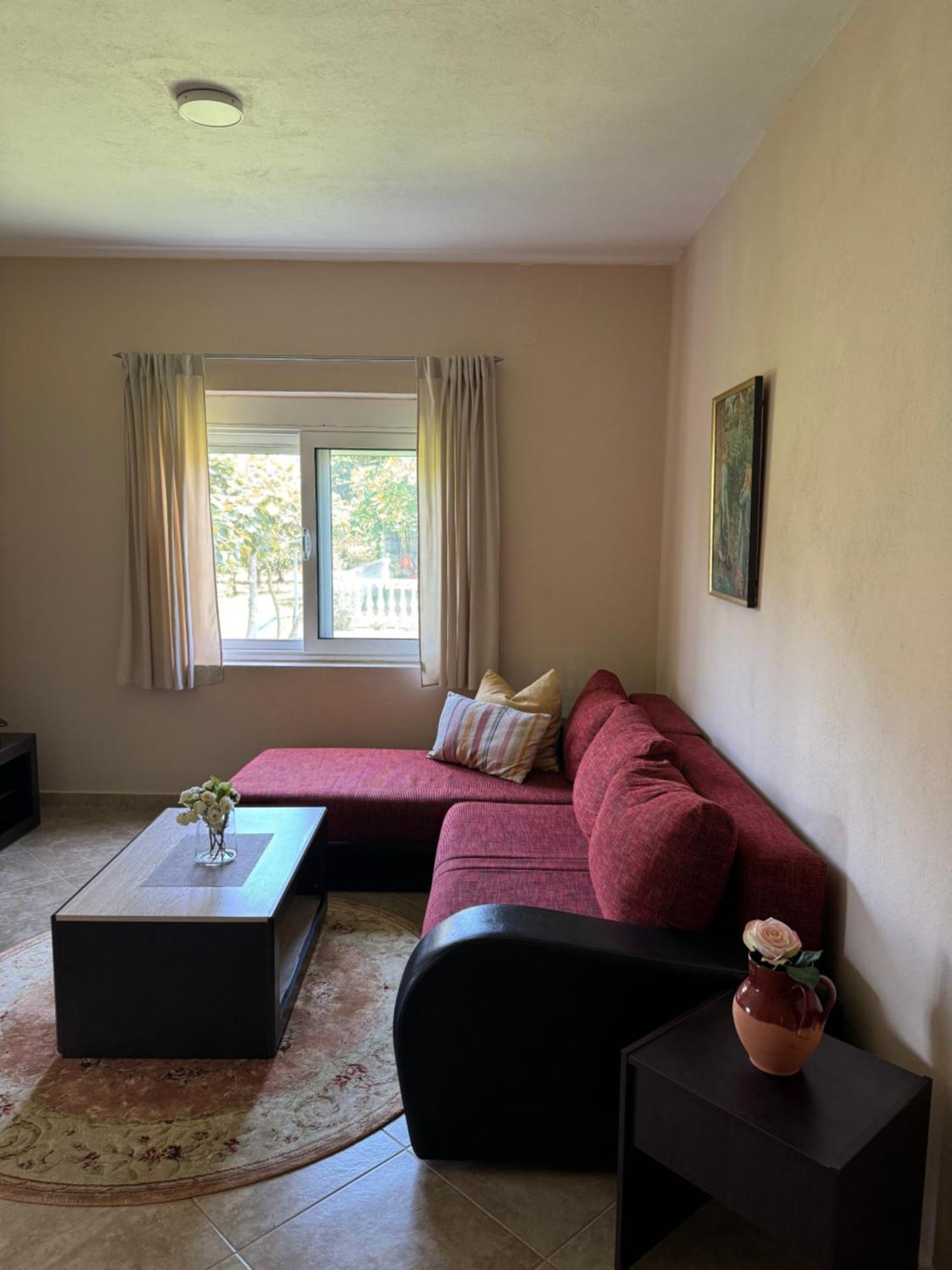 Sunrise House Apartments ウルツィニ エクステリア 写真