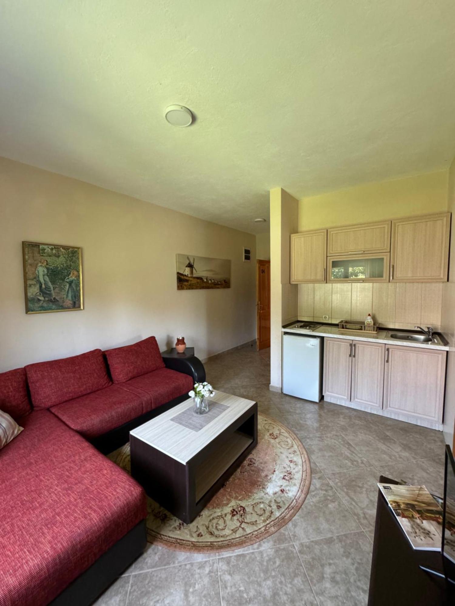 Sunrise House Apartments ウルツィニ エクステリア 写真
