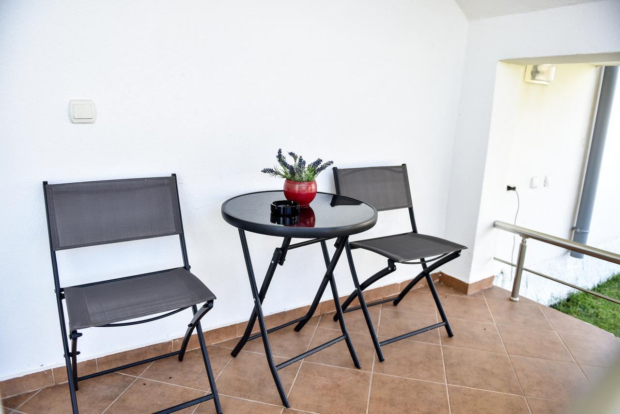 Sunrise House Apartments ウルツィニ エクステリア 写真